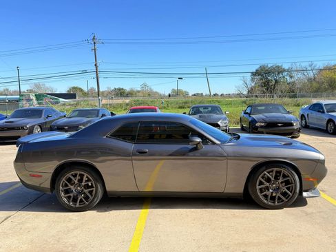 Used 2019 Dodge Challenger R/T Scat Pack w/ Plus Package image 5