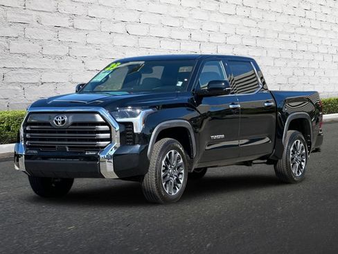 Used 2025 Toyota Tundra Limited AWD/4WD image 8