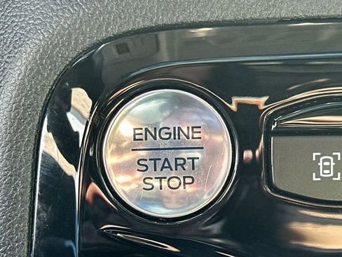 Certified 2023 Ford Escape Platinum image 36