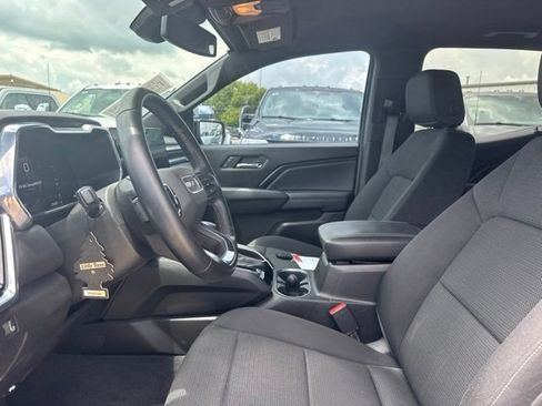 Used 2023 GMC Canyon Elevation w/ Convenience Package RWD image 2