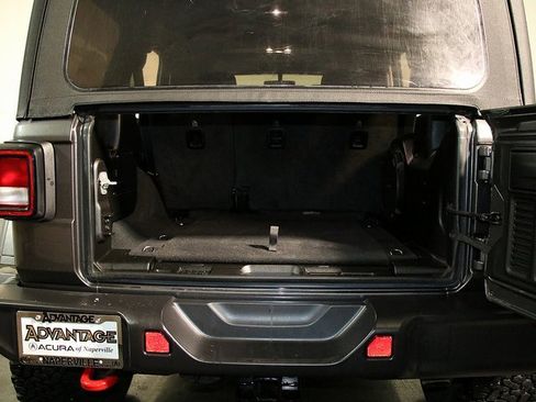 Used 2022 Jeep Wrangler Unlimited Rubicon w/ Xtreme Recon 35" Tire Package image 32