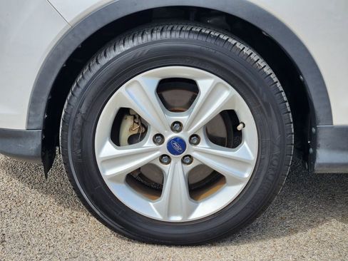 Used 2014 Ford Escape SE w/ Equipment Group 201A FWD image 10