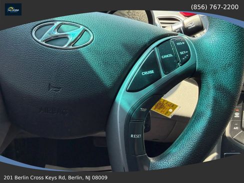 Used 2016 Hyundai Elantra SE FWD image 19