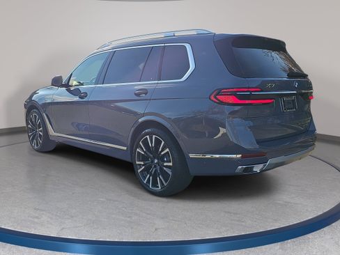 New 2026 BMW X7 xDrive40i w/ Premium Package image 7