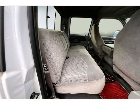 Used 2000 Ford F250 XLT image 24