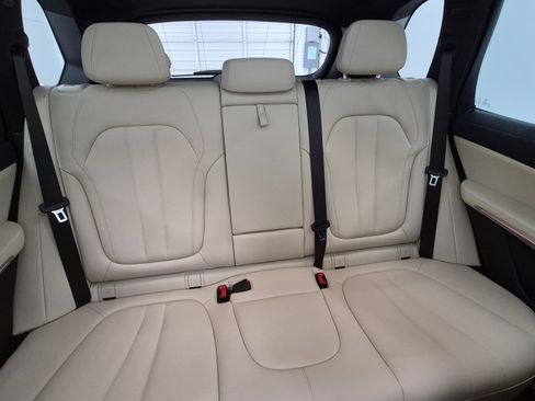Used 2022 BMW X5 xDrive40i AWD/4WD image 23