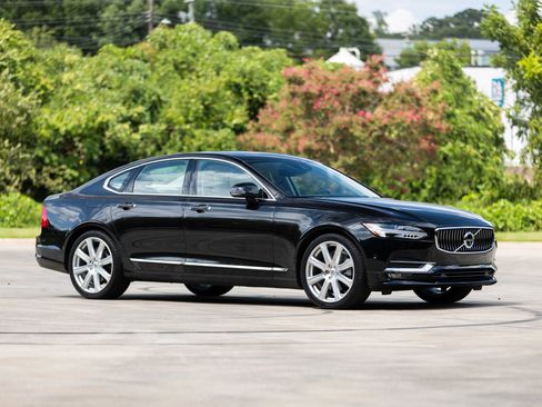 Used 2017 Volvo S90 T6 Inscription w/ Vision Package image 5