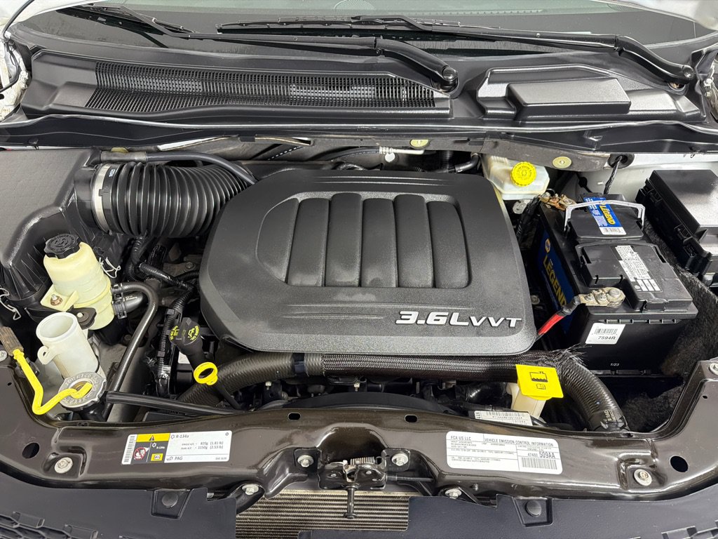 Used 2016 Dodge Grand Caravan SXT FWD image 25