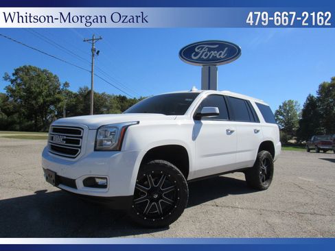 Used 2017 GMC Yukon SLE w/ SLE Value Package image 1