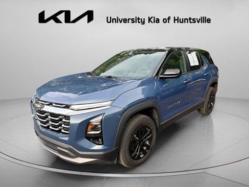 Used 2026 Chevrolet Equinox LT w/ Convenience Package II FWD image 4