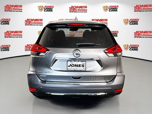 Used 2020 Nissan Rogue S FWD image 13