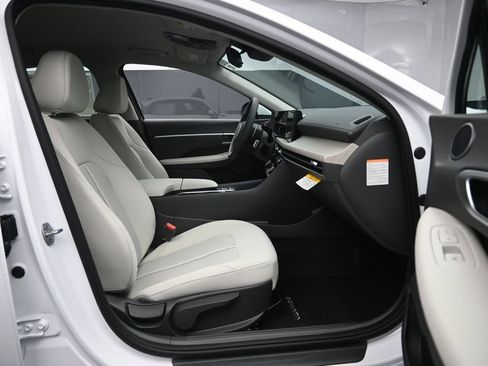 New 2026 Hyundai Sonata Blue FWD image 28