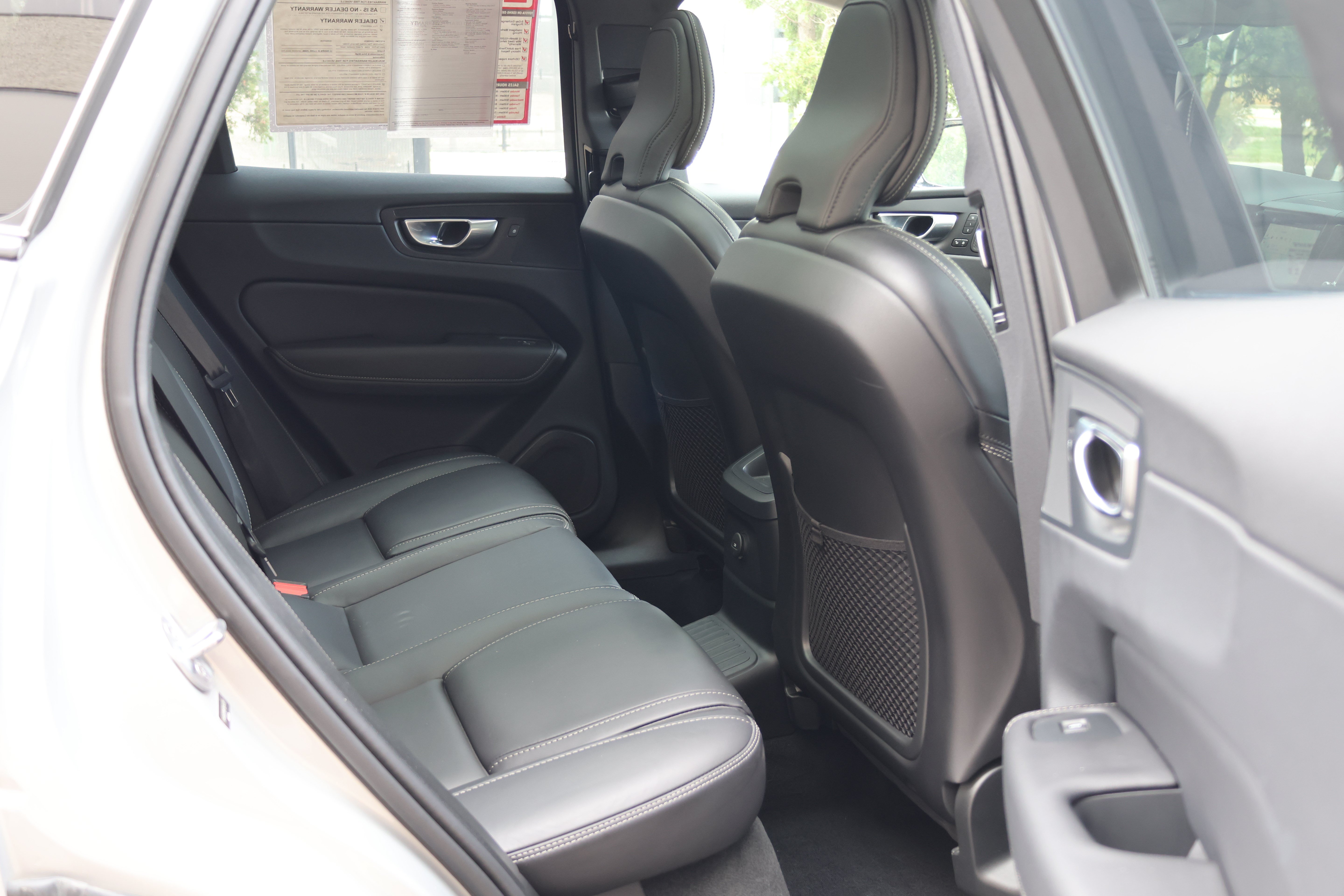 Used 2024 Volvo XC60 T8 Ultimate AWD/4WD image 20