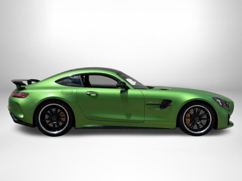 Used 2018 Mercedes-Benz AMG GT R image 2