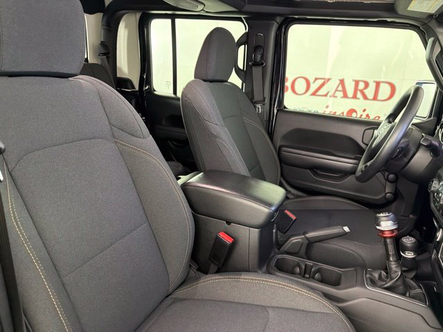 Used 2024 Jeep Gladiator Sport AWD/4WD image 30