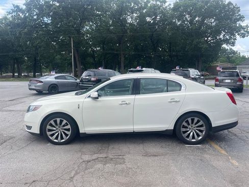 Used 2013 Lincoln MKS FWD image 8