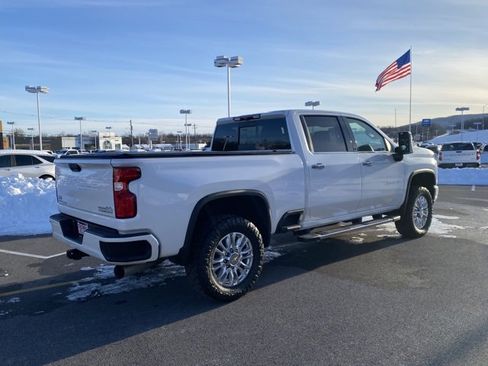 Used 2022 Chevrolet Silverado 2500 High Country image 5