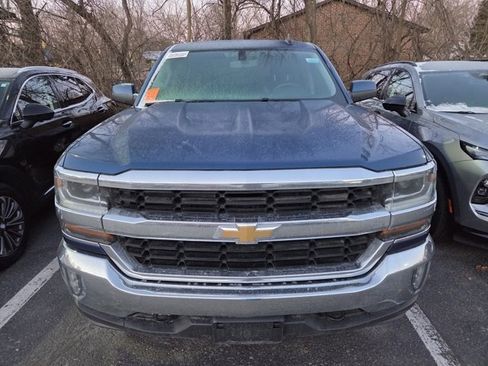 Used 2018 Chevrolet Silverado 1500 LT w/ All Star Edition image 2