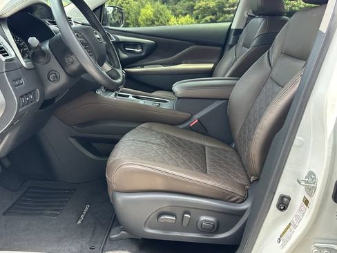 Certified 2024 Nissan Murano Platinum w/ Cargo Package AWD/4WD image 11