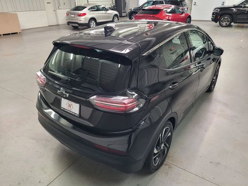 Used 2023 Chevrolet Bolt LT image 7