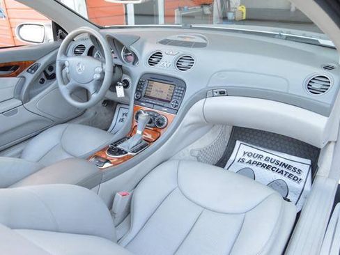 Used 2005 Mercedes-Benz SL 500 image 19