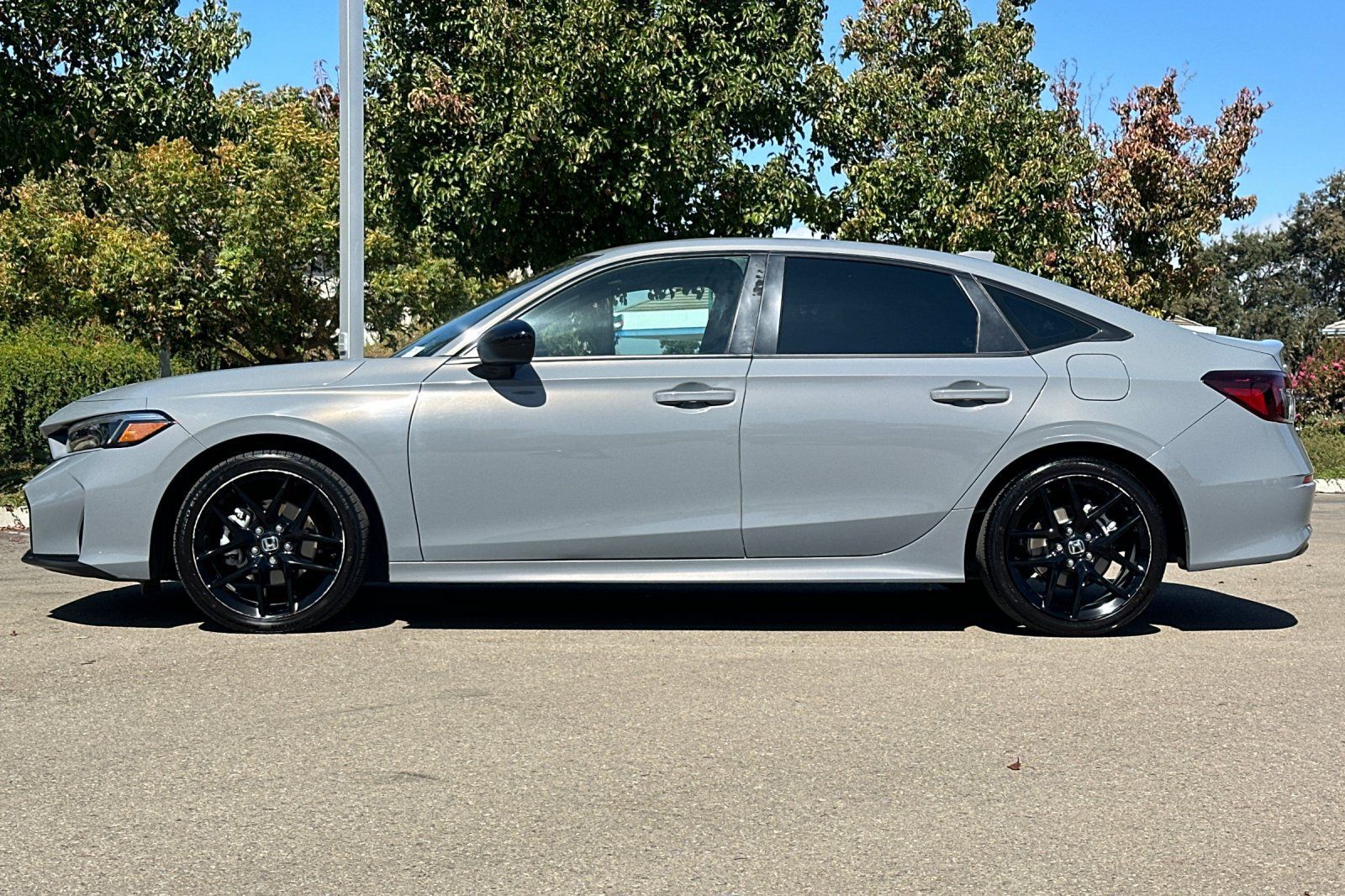 Used 2025 Honda Civic Sport image 7