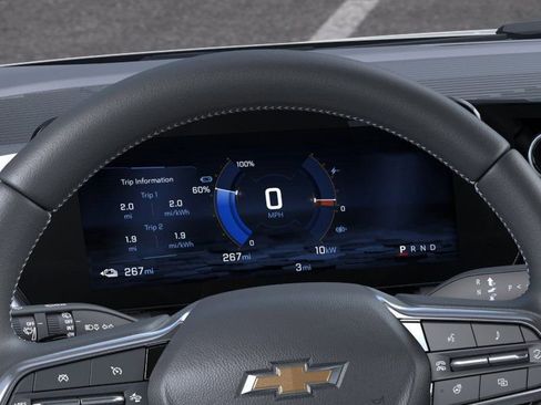 New 2026 Chevrolet Equinox EV LT image 18