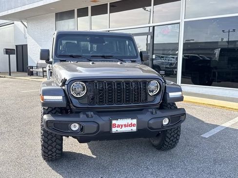 New 2026 Jeep Gladiator Sport AWD/4WD image 4
