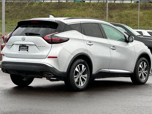 Used 2023 Nissan Murano SV image 3