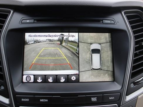 Used 2018 Hyundai Santa Fe Limited w/ Cargo Package image 21