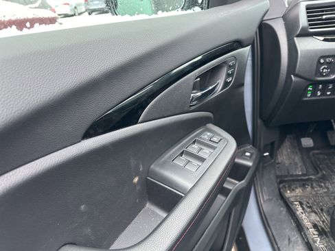 Used 2024 Honda Ridgeline Black Edition image 10