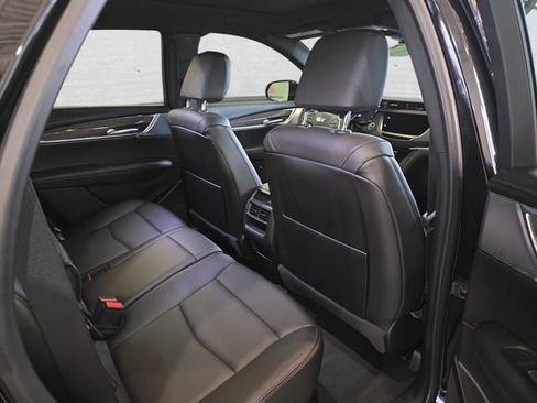 Certified 2024 Cadillac XT5 Sportv image 11