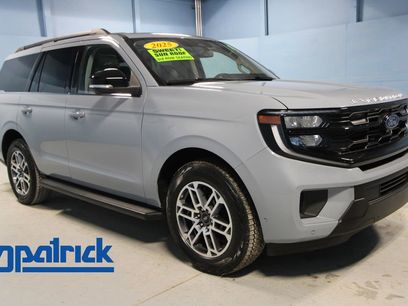 Used 2025 Ford Expedition Active