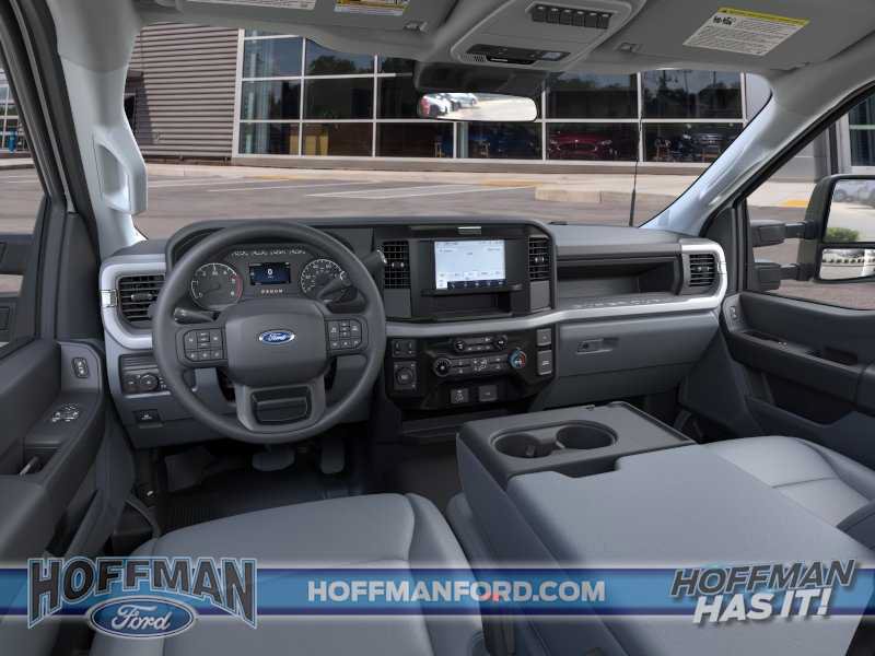 New 2025 Ford F350 XL w/ XL Chrome Package AWD/4WD image 9