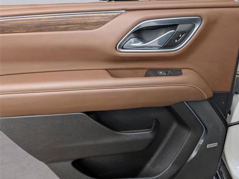 Used 2021 Chevrolet Tahoe High Country image 36