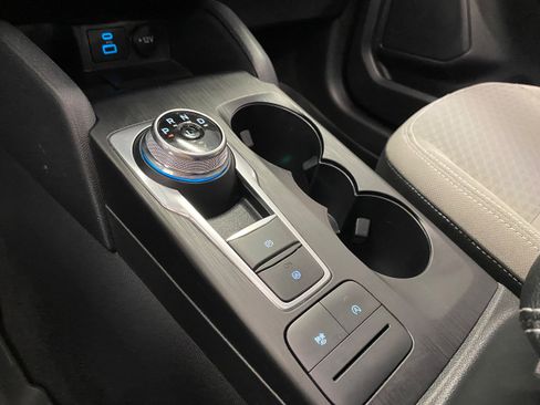 Used 2022 Ford Escape SE w/ SE Sport Appearance Package AWD/4WD image 25