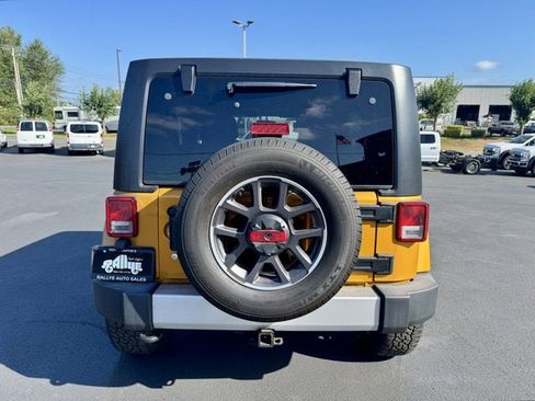 Used 2014 Jeep Wrangler Unlimited Sahara w/ Connectivity Group image 6