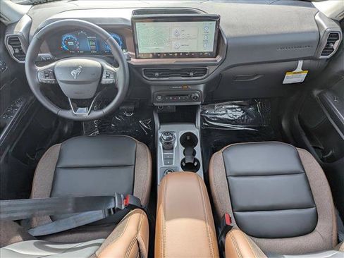 New 2025 Ford Bronco Sport Outer Banks w/ Outer Banks Tech Package+ image 15