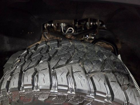 Used 2022 Chevrolet Silverado 2500 LT w/ Convenience Package image 81