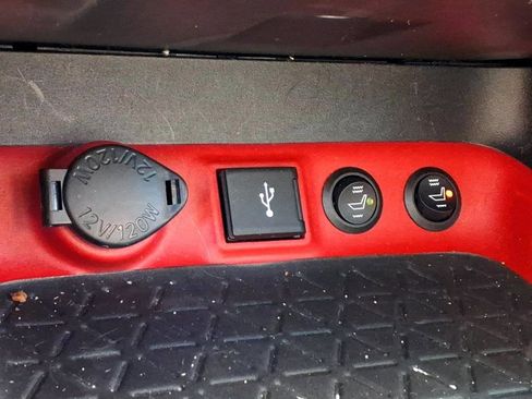 Used 2022 Toyota RAV4 TRD Off-Road AWD/4WD image 21