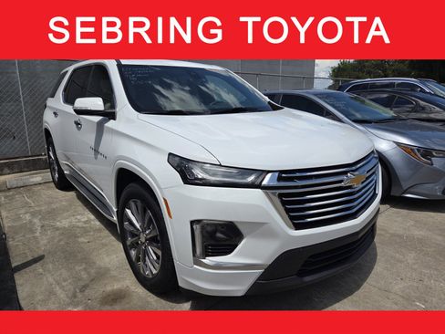 Used 2022 Chevrolet Traverse Premier FWD image 1