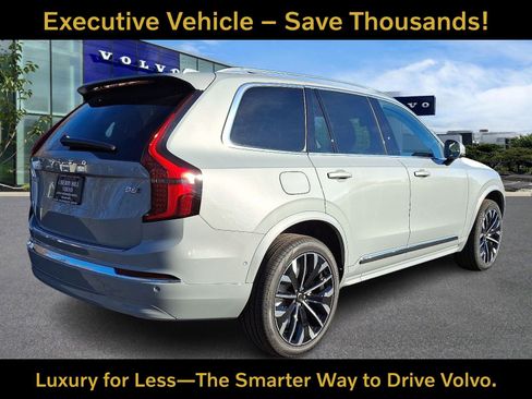 Certified 2026 Volvo XC90 B6 Plus w/ Protection Package Premier AWD/4WD image 4