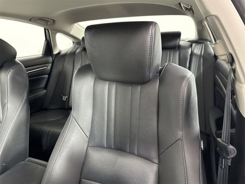 Used 2021 Honda Accord EX-L image 39