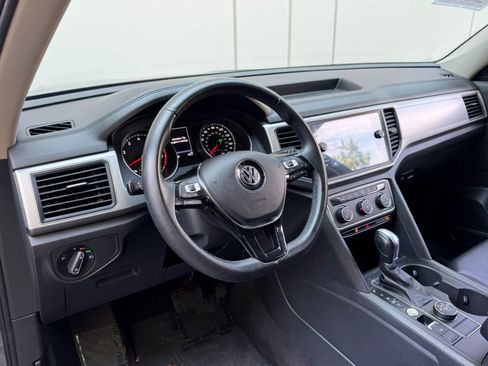 Used 2018 Volkswagen Atlas SE image 12