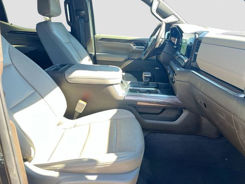 Used 2023 Chevrolet Silverado 1500 LTZ image 28
