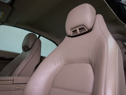 Used 2011 Mercedes-Benz E 350 Cabriolet image 19