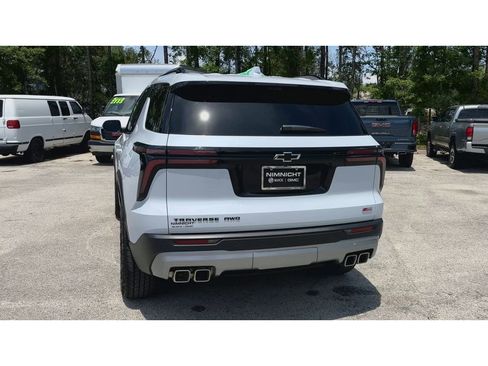 Used 2026 Chevrolet Traverse Z71 w/ Driver Confidence Package AWD/4WD image 7