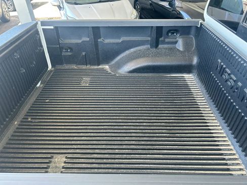 Used 2017 Nissan Frontier SV AWD/4WD image 8