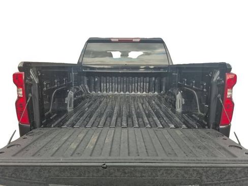 Used 2023 Chevrolet Silverado 1500 LT AWD/4WD image 19