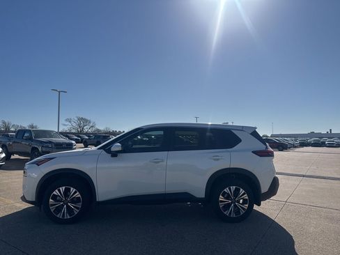 Certified 2023 Nissan Rogue SV image 11